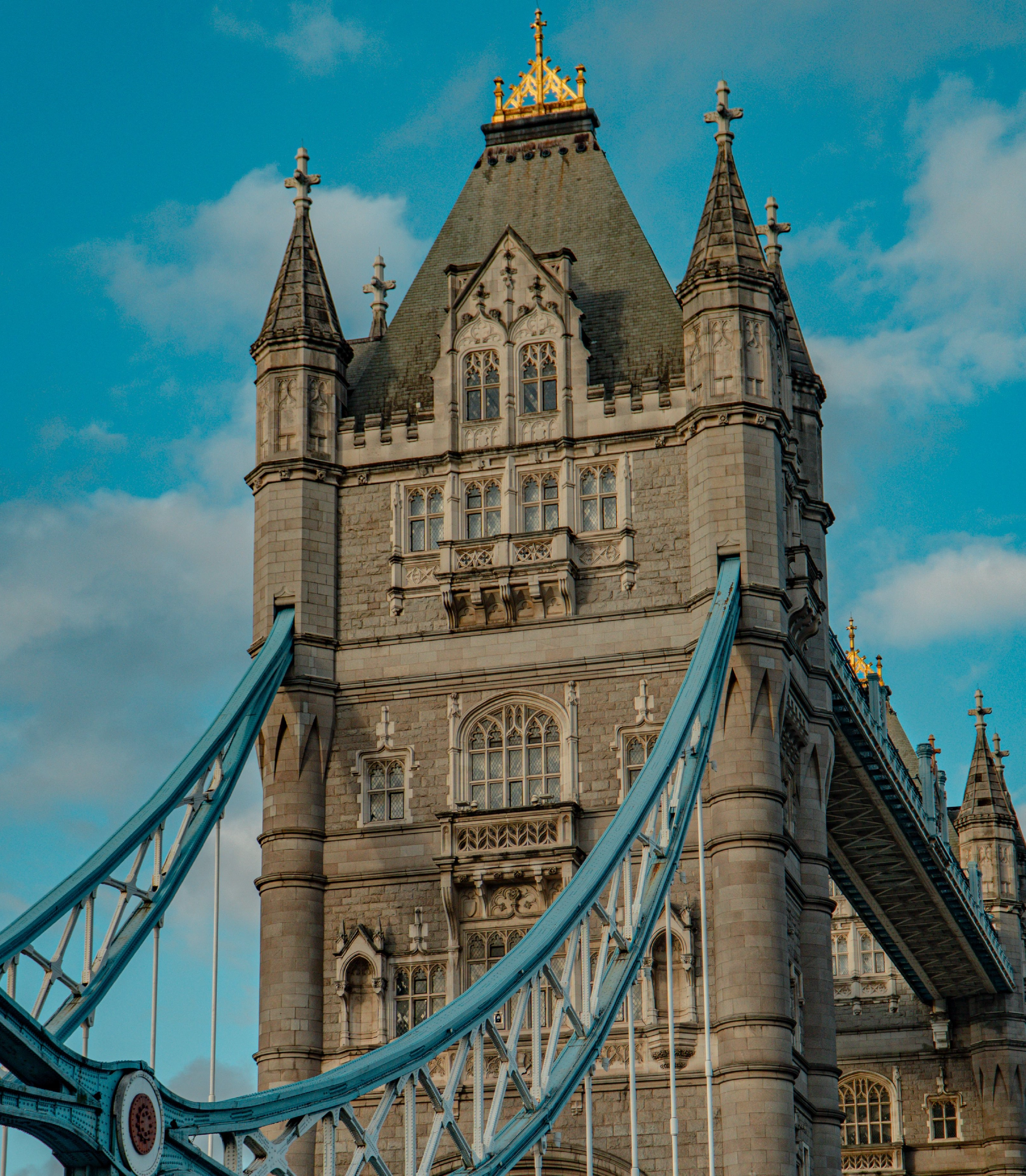 Historic-Tower-Bridgep-in-London-img
