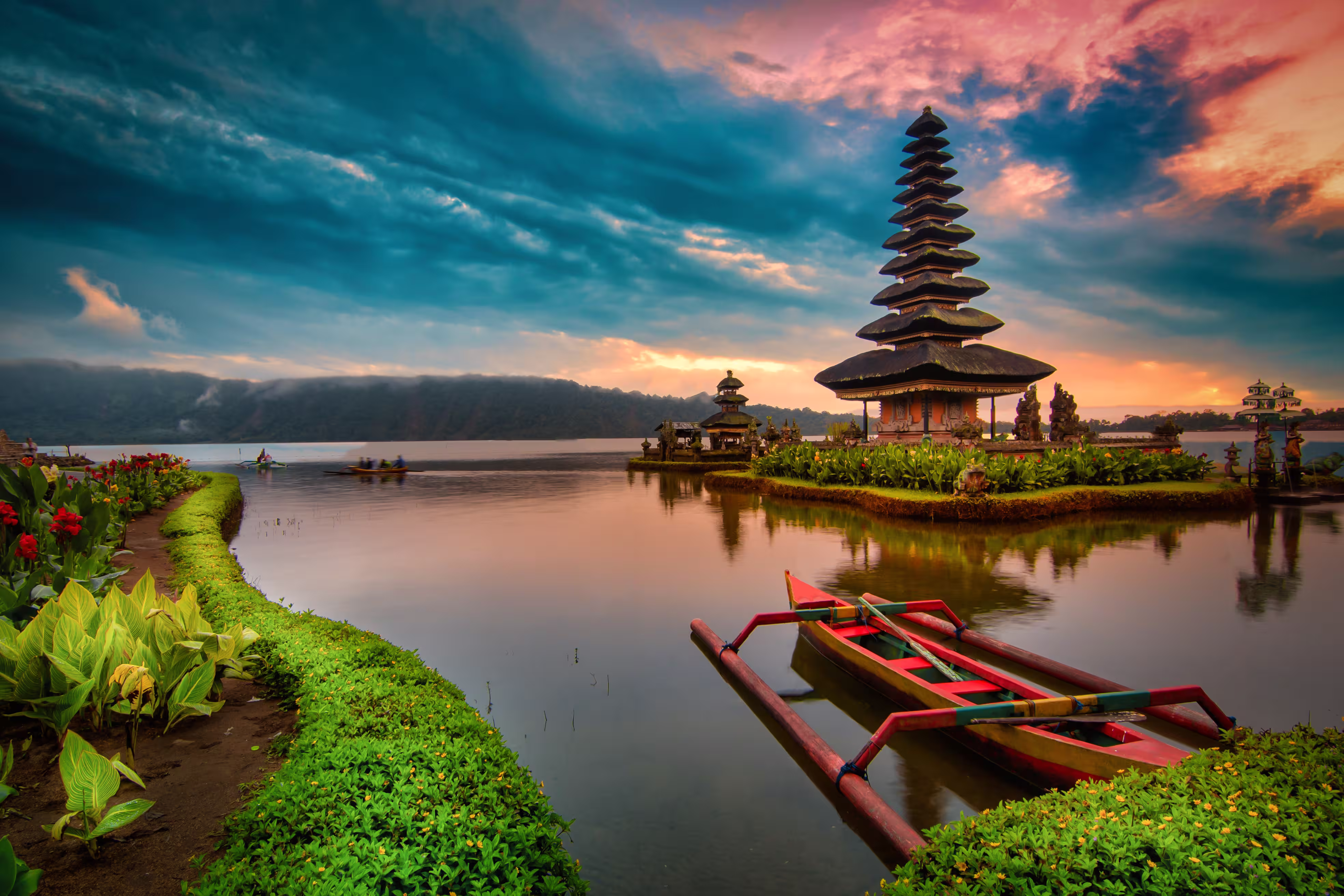 bratan-hindu-temple-img
