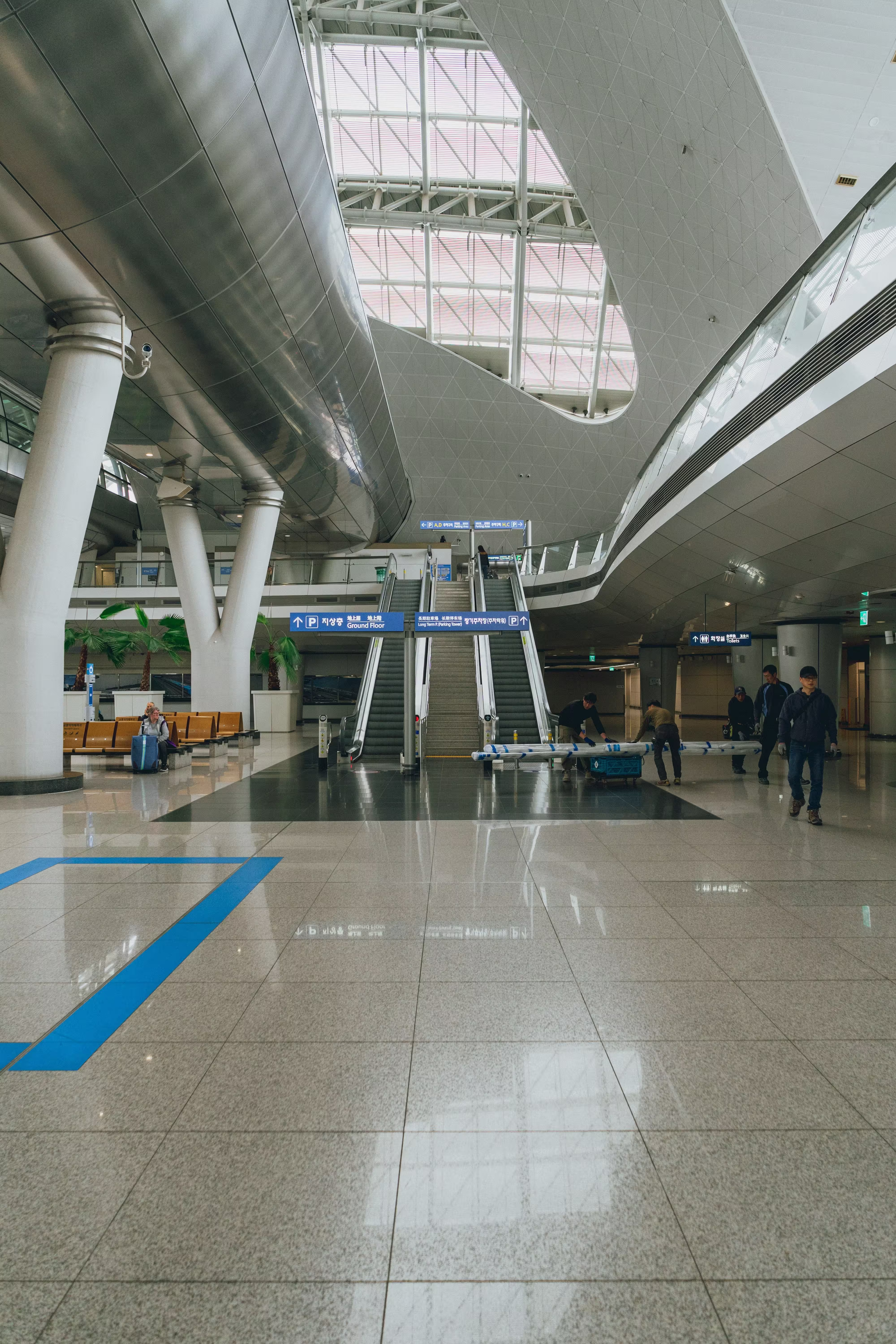 layover-img